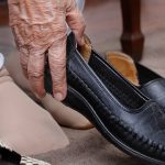 Chaussures pour personnes âgées