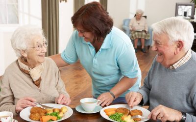 Comment la prise de repas fonctionne-t-elle dans une résidence senior ?